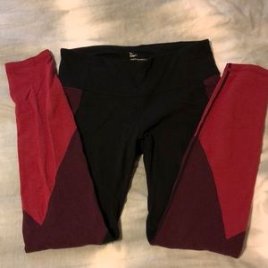 GAPfit performance cotton leggings size small